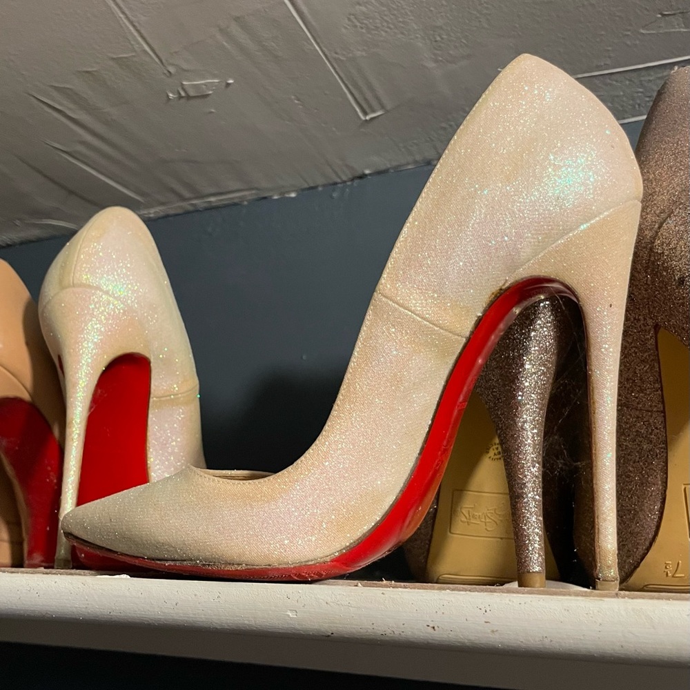 Louboutin size 38 glitter